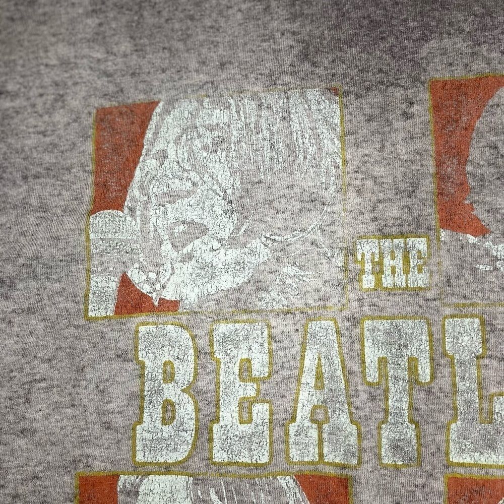 The Beatles Cropped Vintage Shirt​​​ - Picture 10 of 11